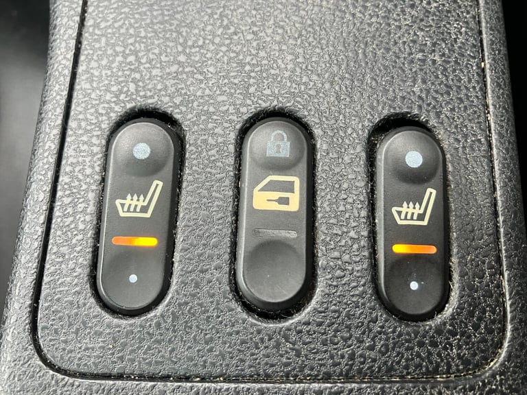 2008 Nissan Qashqai 2.0 dCi Tekna Hatchback 5dr Diesel Manual 2WD (174 g/km 