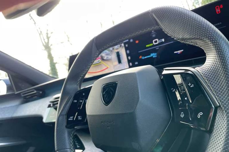 2024 Peugeot E-3008 73kWh GT SUV 5dr Electric Auto (210 ps) SUV Electric Automatic