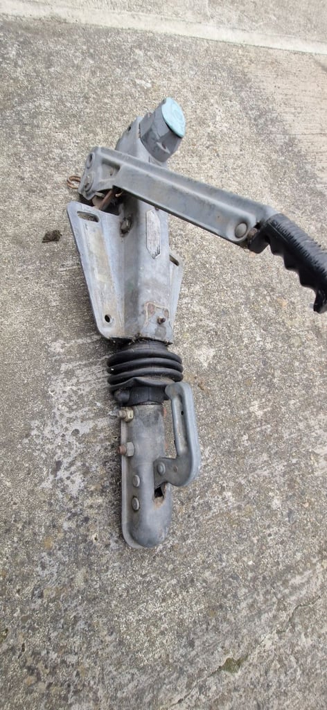 Towing hitch 