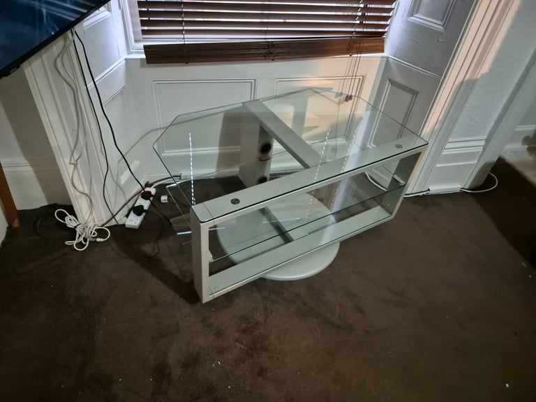 IKEA SVIND Swivelling TV/Audio Table Stand/Bench (steel/glass - heavy duty)
