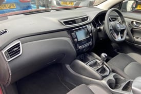 2019 Nissan Qashqai 1.3 DiG-T N-Connecta 5dr [Glass Roof Pack] Manual Hatchback 