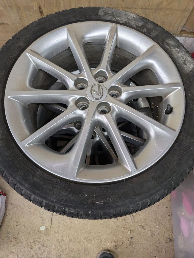 Alloy wheels and tyres