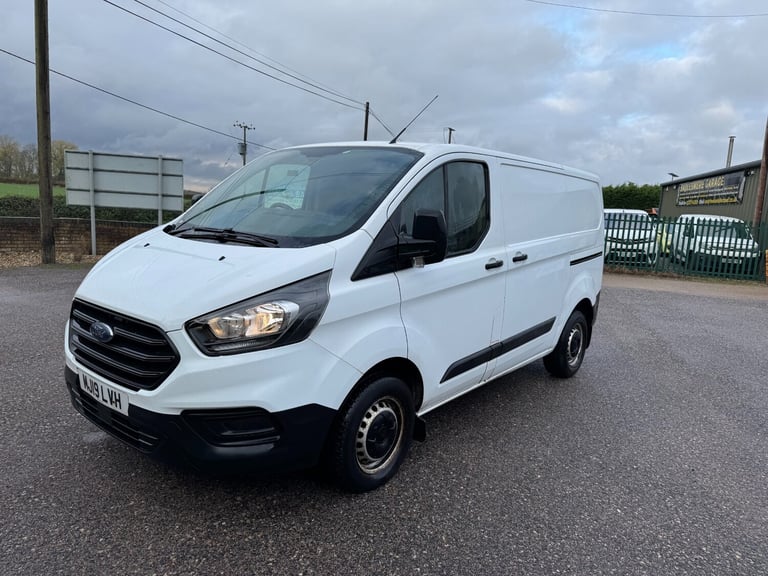 image for 2019 Ford Transit Custom 2.0 TDCi SWB L1 H1 300 AIR CON FSH SENSIBLE MILES  PANEL VAN Diesel Manual