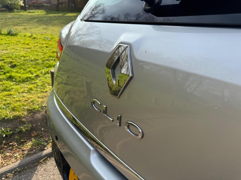 2016 Renault Clio 1.2 16V Dynamique Nav Euro 6 5dr HATCHBACK Petrol Manual