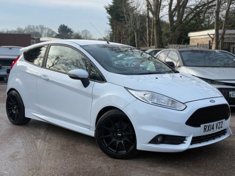 2014 Ford Fiesta 1.6 EcoBoost ST-2 3dr HATCHBACK PETROL Manual