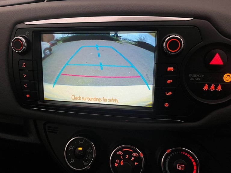 HPI CLEAR Toyota, YARIS, Hatchback, 2015, Manual, 1329 (cc), 5 doors