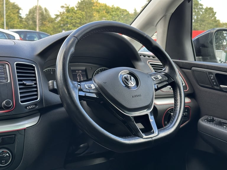 2016 Volkswagen Sharan 2.0 TDI BlueMotion SE Diesel Manual 5 Door MPV Black