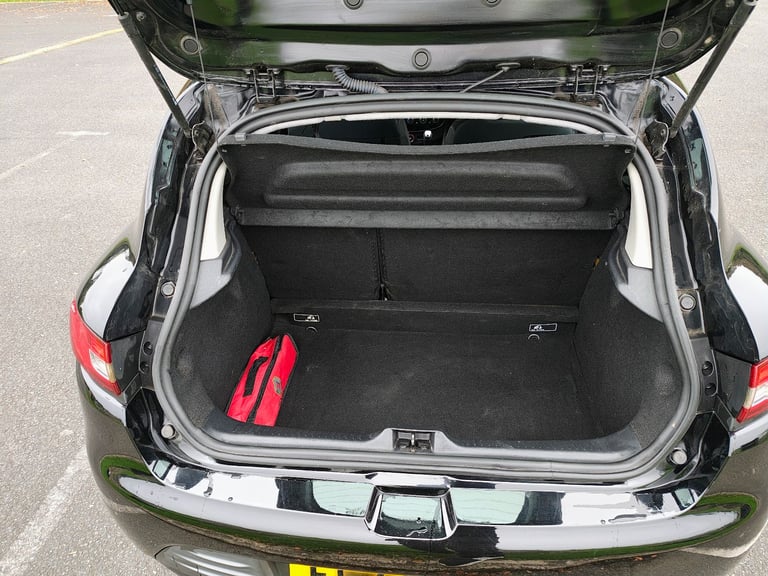 Renault, CLIO, Hatchback, 2017, Manual, 898 (cc), 5 doors