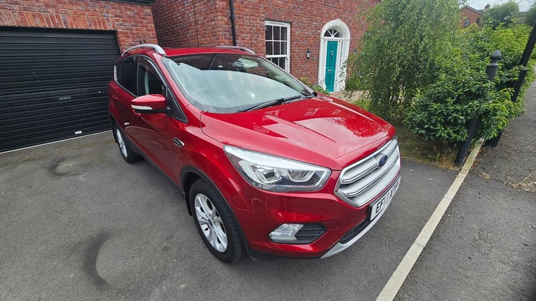 Ford, KUGA, Hatchback, 2017, Manual, 1498 (cc), 5 doors