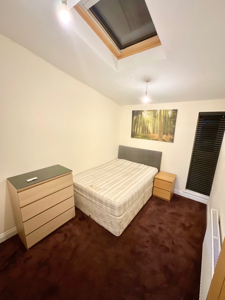 2 bedrooms flat ( CF116AH )