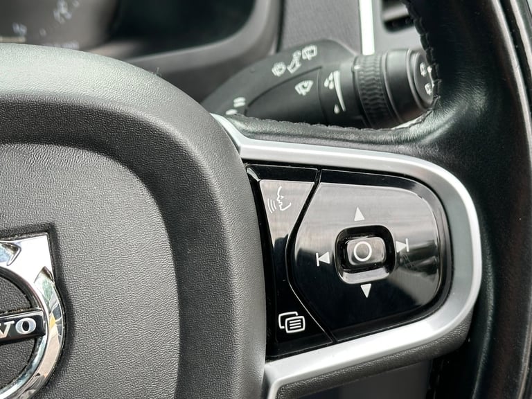 2022 Volvo XC90 2.0h T8 Recharge 18.8kWh Inscription Pro SUV 5dr Petrol Plug-in Hybrid Auto ESTAT...