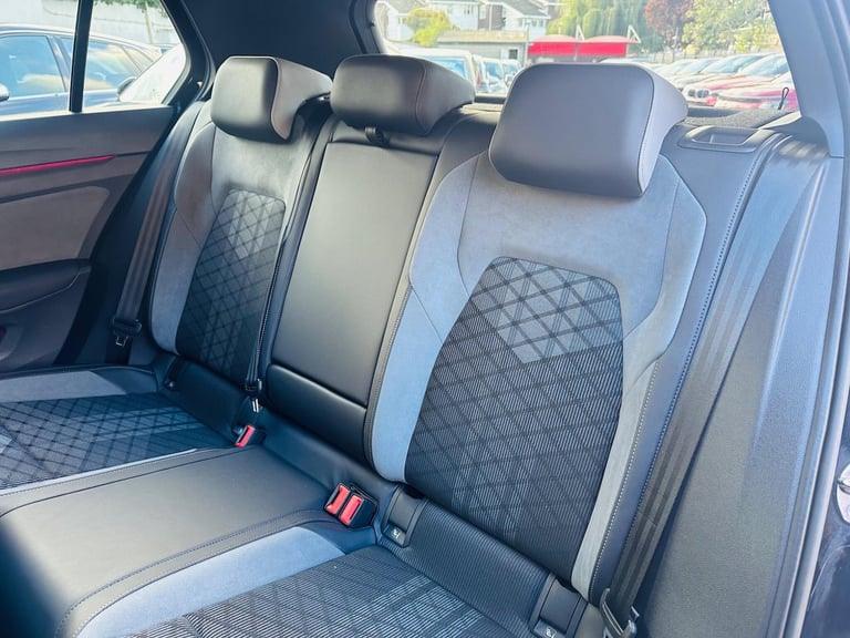 2021 Volkswagen Golf 1.5 eTSI MHEV R-Line DSG Euro 6 (s/s) 5dr HATCHBACK Petrol/Electric Hybrid A...