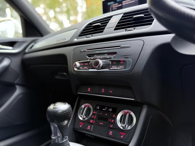 2013 Audi Q3 2.0 TDI Quattro S Line 5dr Diesel White ESTATE Diesel Manual