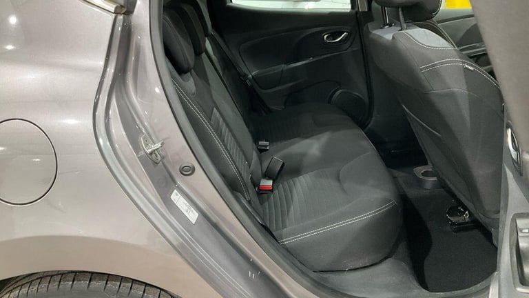 2015 Renault Clio 1.5 dCi Dynamique S Nav Auto Euro 6 5dr HATCHBACK Diesel Automatic