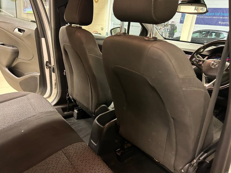 2018 Vauxhall Crossland X 1.6 Turbo D ecoTEC SE Euro 6 (s/s) 5dr HATCHBACK Diesel Manual