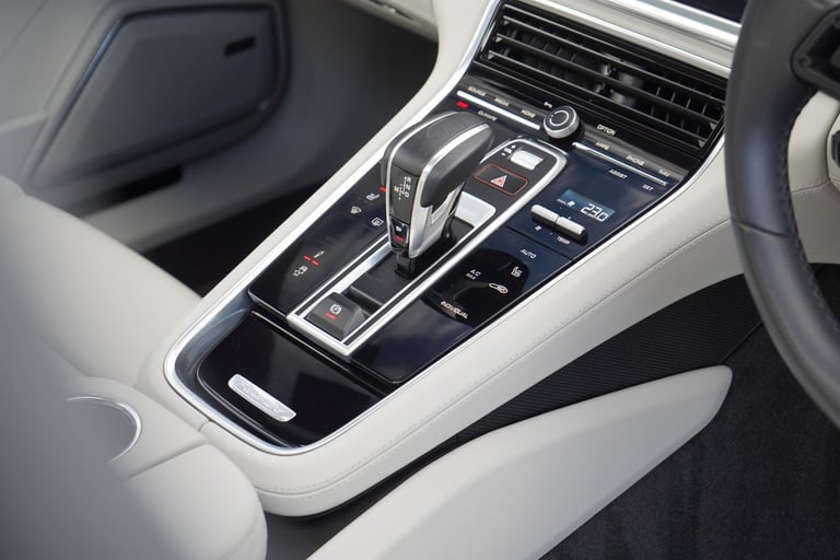 Porsche Panamera 2.9 V6 E-Hybrid 17.9kWh 4 Platinum Edition Saloon 5dr Petrol Pl