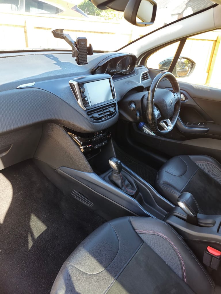 Peugeot, 2008, Hatchback, 2014, Manual, 1199 (cc), 5 doors
