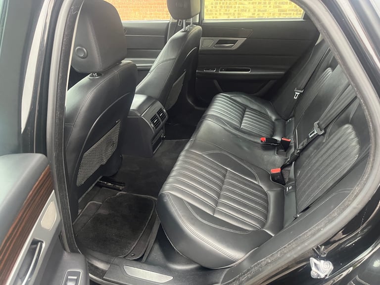 JAGUAR XF PREMIUM 2017 LOW MILAGE AUTO