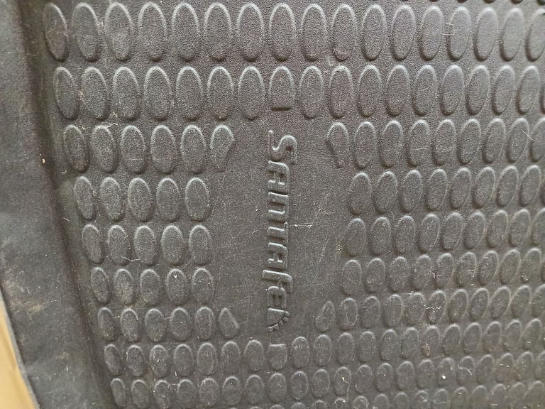 image for Hyundai santa fe boot tray