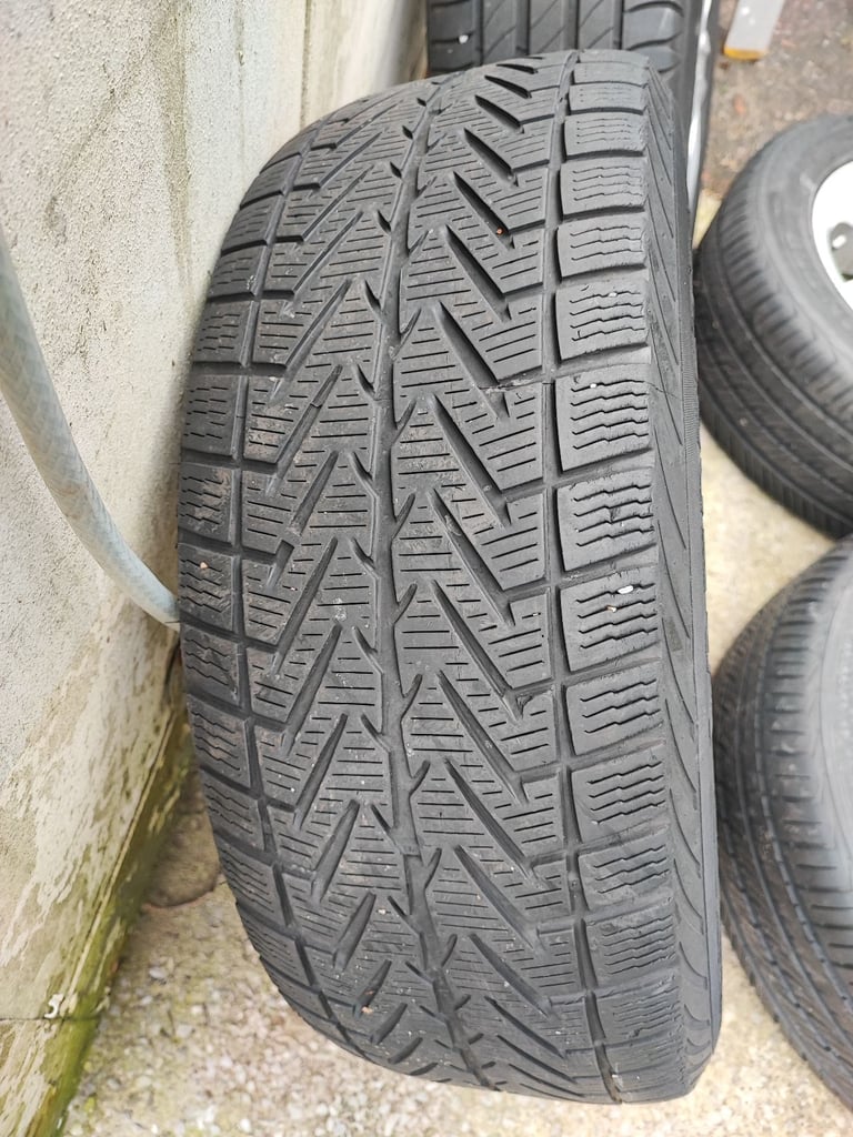VW transporter T5 thunder/sportline alloys 17"