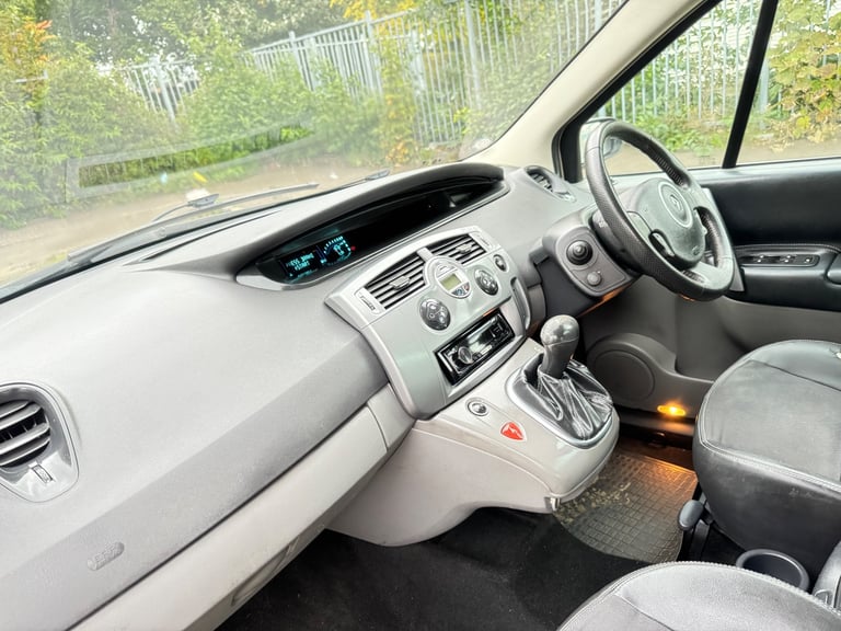 (AUTOMATIC- - PETROL ) RENAULT GRAND SCENIC MPV AUTO *MOT- OCT 2026 like  mazda 5