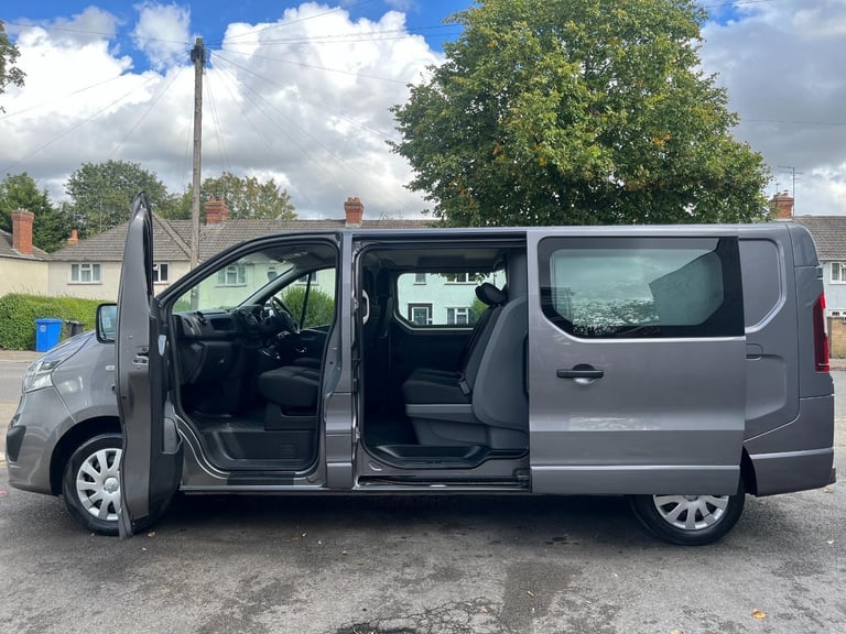 Vauxhall Vivaro 2900 1.6CDTI BiTurbo 125PS Sportive 6 Seat LWB Crew Van 2017/17