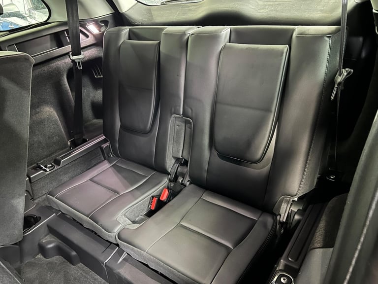 2017 Land Rover Discovery Sport 2.0 TD4 SE Tech SUV 5dr Diesel Auto 4WD Euro 6 (s/s) (180 ps) EST...