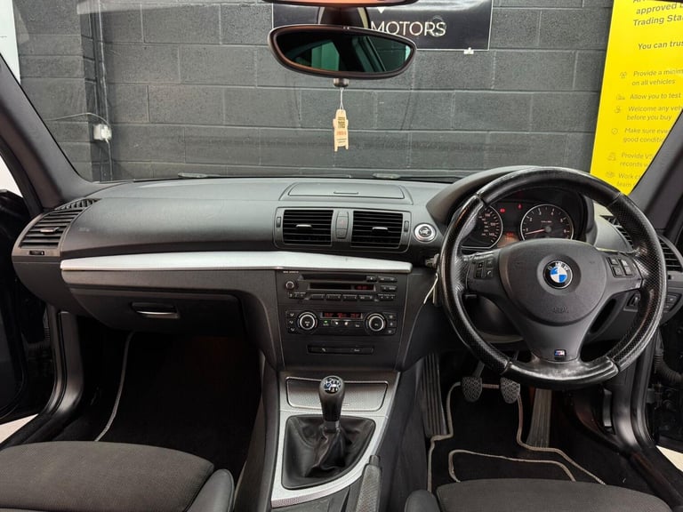 BMW 1 SERIES 2.0 118i M Sport 3 door 2010
