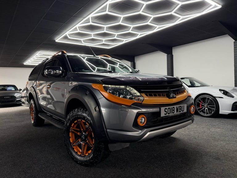 2018 Mitsubishi L200 2.4 DI-D DC Barbarian SVP II Pickup Double Cab 4dr Diesel Manual 4WD Euro 6 ...