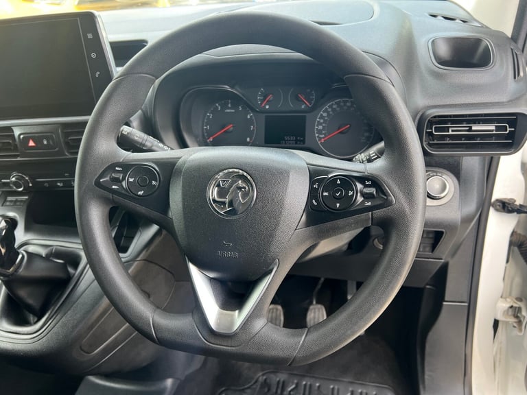 2020 Vauxhall Combo 2300 1.5 Turbo D 100ps H1 Sportive Van PANEL VAN Diesel Manual