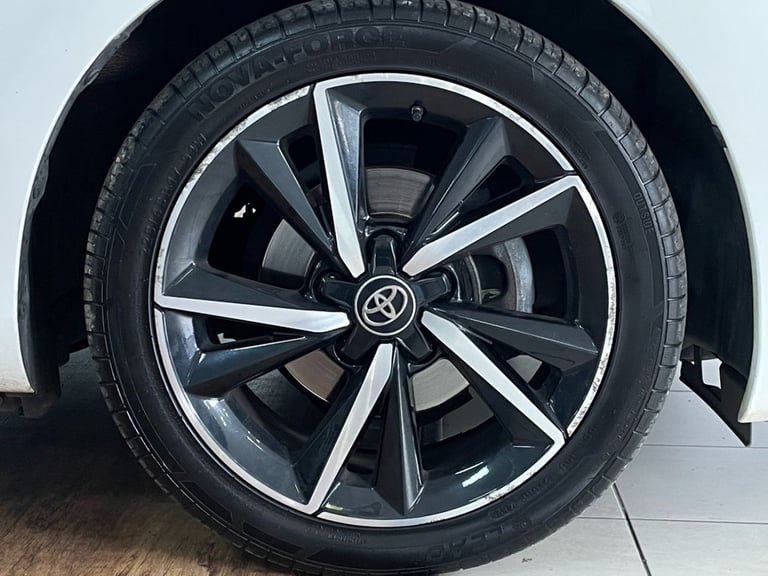 2017 Toyota Auris 1.2T Design TSS 5dr HATCHBACK PETROL Manual