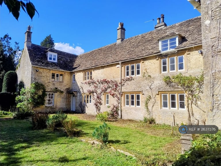 6 bedroom house in Chippenham Road, Corsham, SN13 (6 bed) (#2637376)