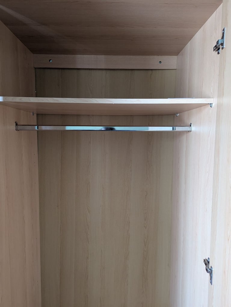 Pair of wardrobes 