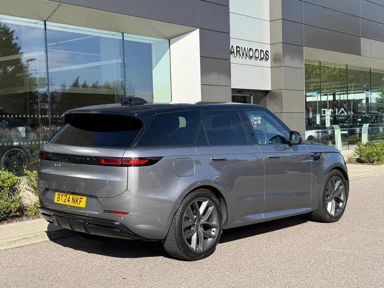 2024 Land Rover Range Rover Sport 3.0 D300 MHEV Dynamic SE SUV 5dr Diesel Auto 4WD Euro 6 (s/s) (...