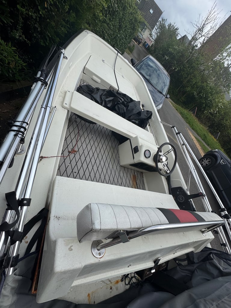Dory 424 Boat for sale - needs a bit of TLC