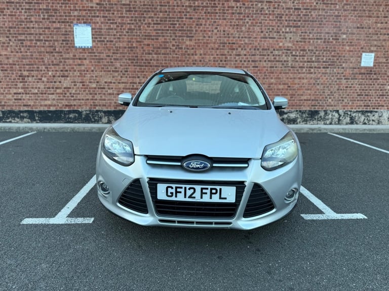  Ford Focus 1.6 Zetec Powershift Euro 5 5dr Petrol Automatic