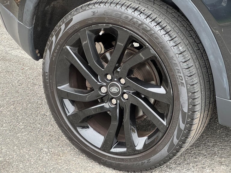 2018 Land Rover Discovery Sport 2.0 TD4 HSE Black Auto 4WD Euro 6 (s/s) 5dr ESTATE Diesel Automatic