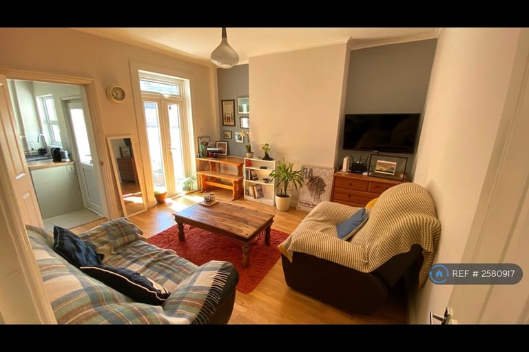 image for 3 bedroom house in Old Oak Lane, London, NW10 (3 bed) (#2580917)