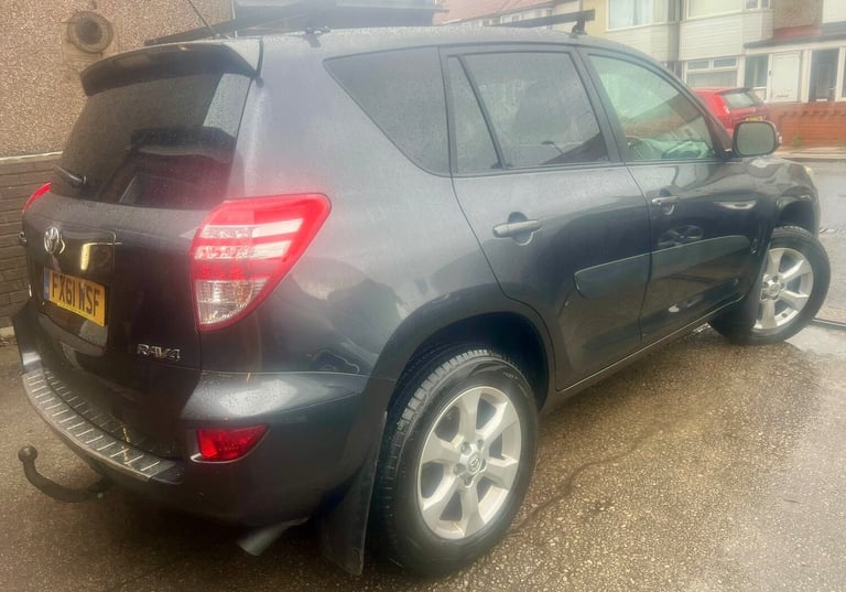 2011 Toyota RAV4 2.2 D-4D XT-R 5dr ESTATE Diesel Manual
