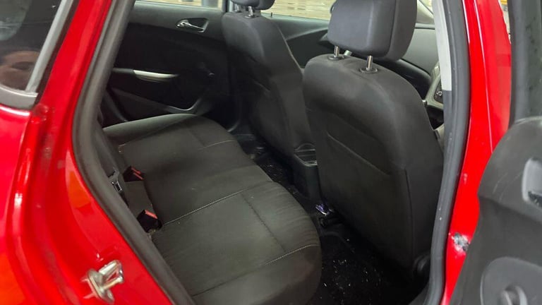 2011 Vauxhall Astra 1.4 16v Excite Euro 5 5dr HATCHBACK Petrol Manual