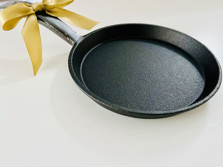 image for Unused mini pan, 13cm diameter