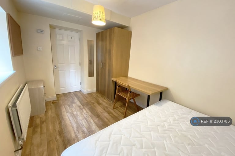 3 bedroom flat in Forsyth Road, Newcastle Upon Tyne, NE2 (3 bed) (#2303786)
