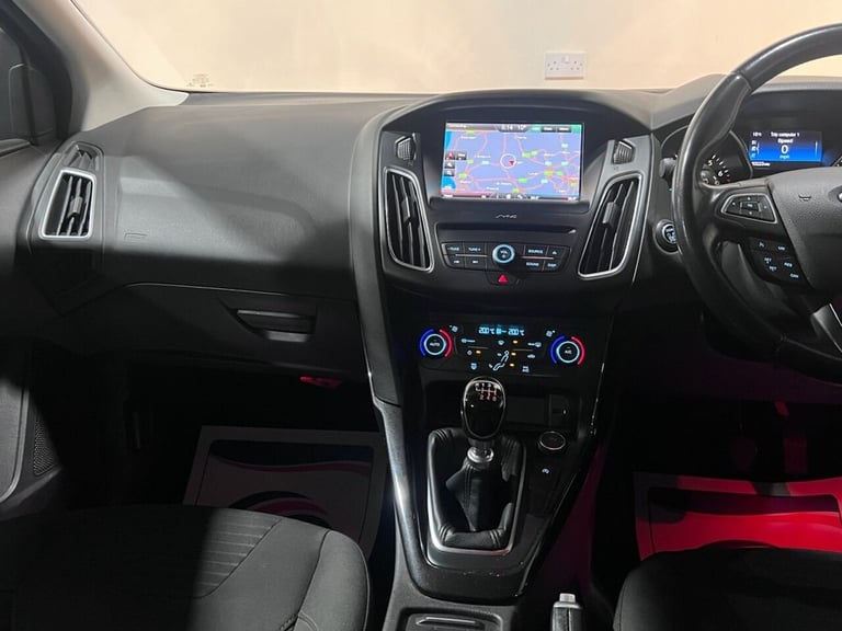 2016 Ford Focus 1.0 EcoBoost 125 Titanium 5dr HATCHBACK PETROL Manual
