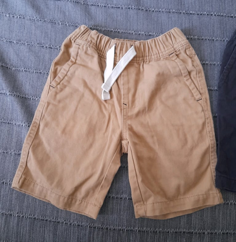 Boys 3-4 Shorts NEW