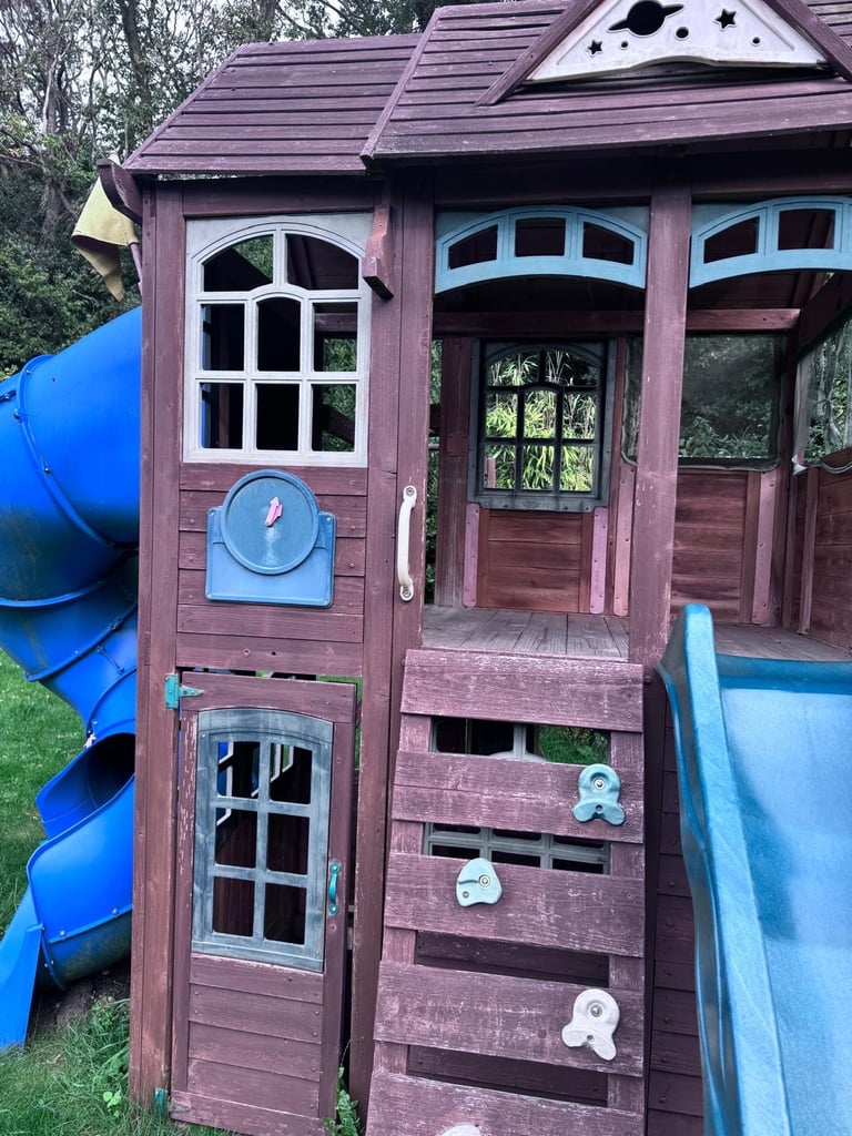 Children’s playset swing slide curly side etc