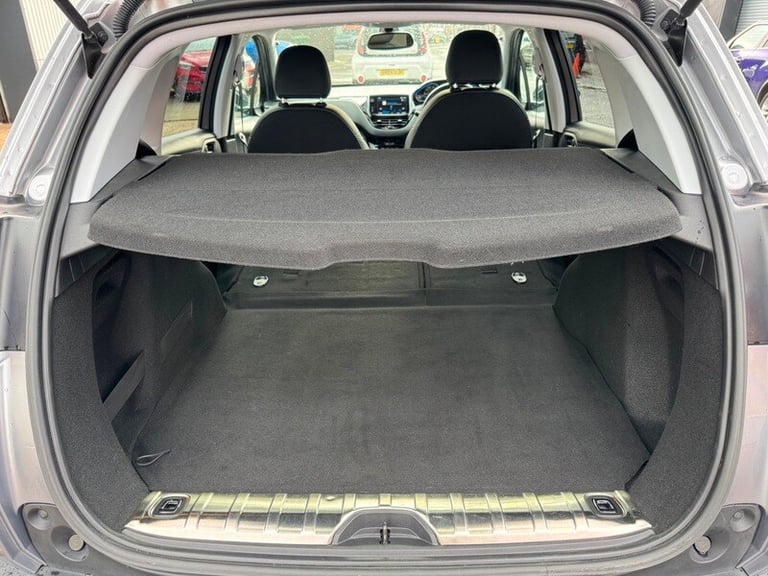 Peugeot 2008 1.2 PureTech Allure SUV 5dr Petrol Manual Euro 6 (82 ps)