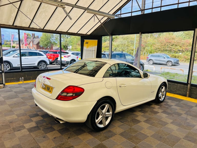 2011 Mercedes-Benz SLK 1.8 SLK 200 Kompressor Auto 2dr Convertible Petrol Automatic