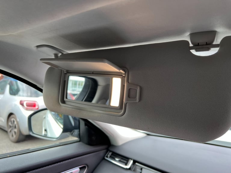 2017 Land Rover Range Rover Velar 2.0 D180 R-Dynamic S Auto 4WD Euro 6 (s/s) 5dr ESTATE Diesel Au...