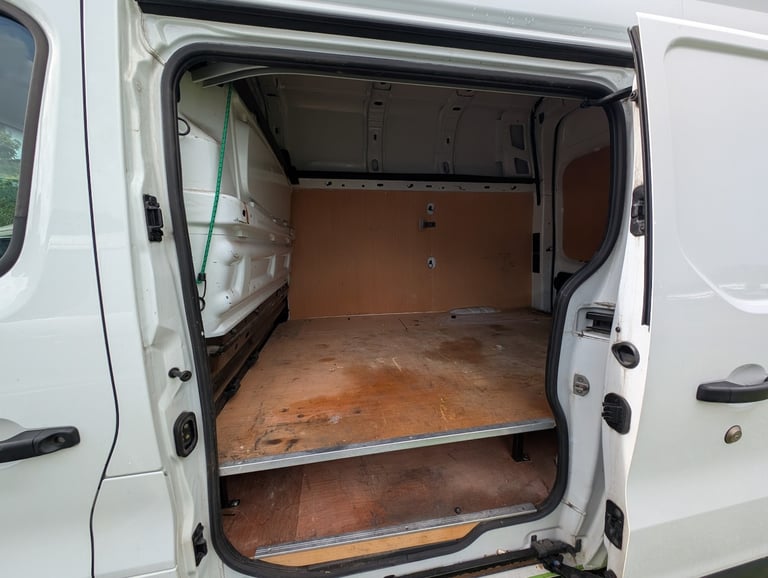 RENAULT TRAFIC 2.0 SH30 ENERGY dCi 145 Business+ MY19 *Air Con* 2020