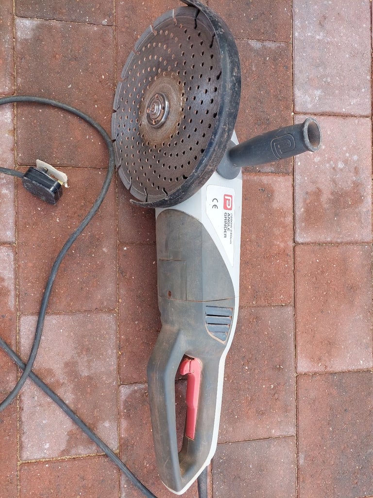 Large angle grinder with diamond blade